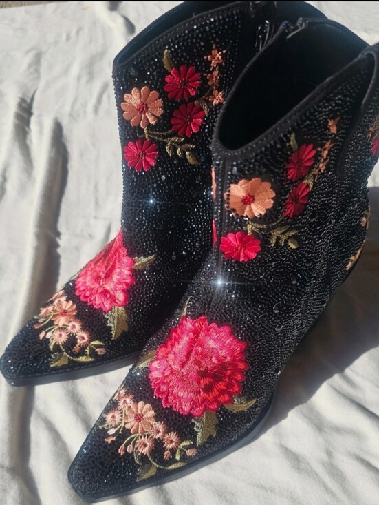 INC International Concepts Shoes - NWOT🔥Black floral rhinestone cowboy boots Size 8.5